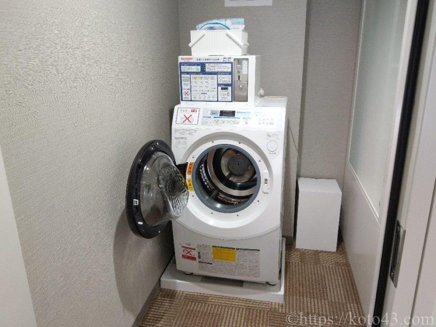 レディースラウンジの洗濯機